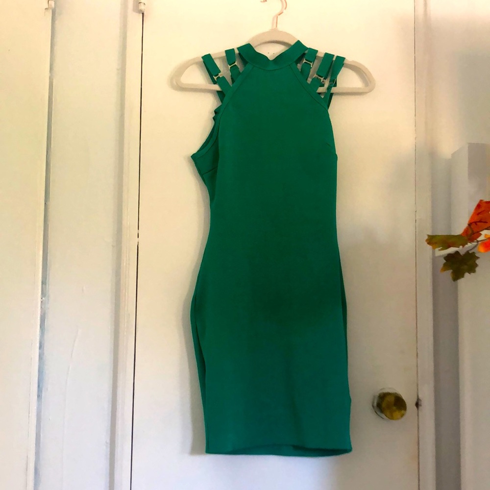 Green cocktail dress S